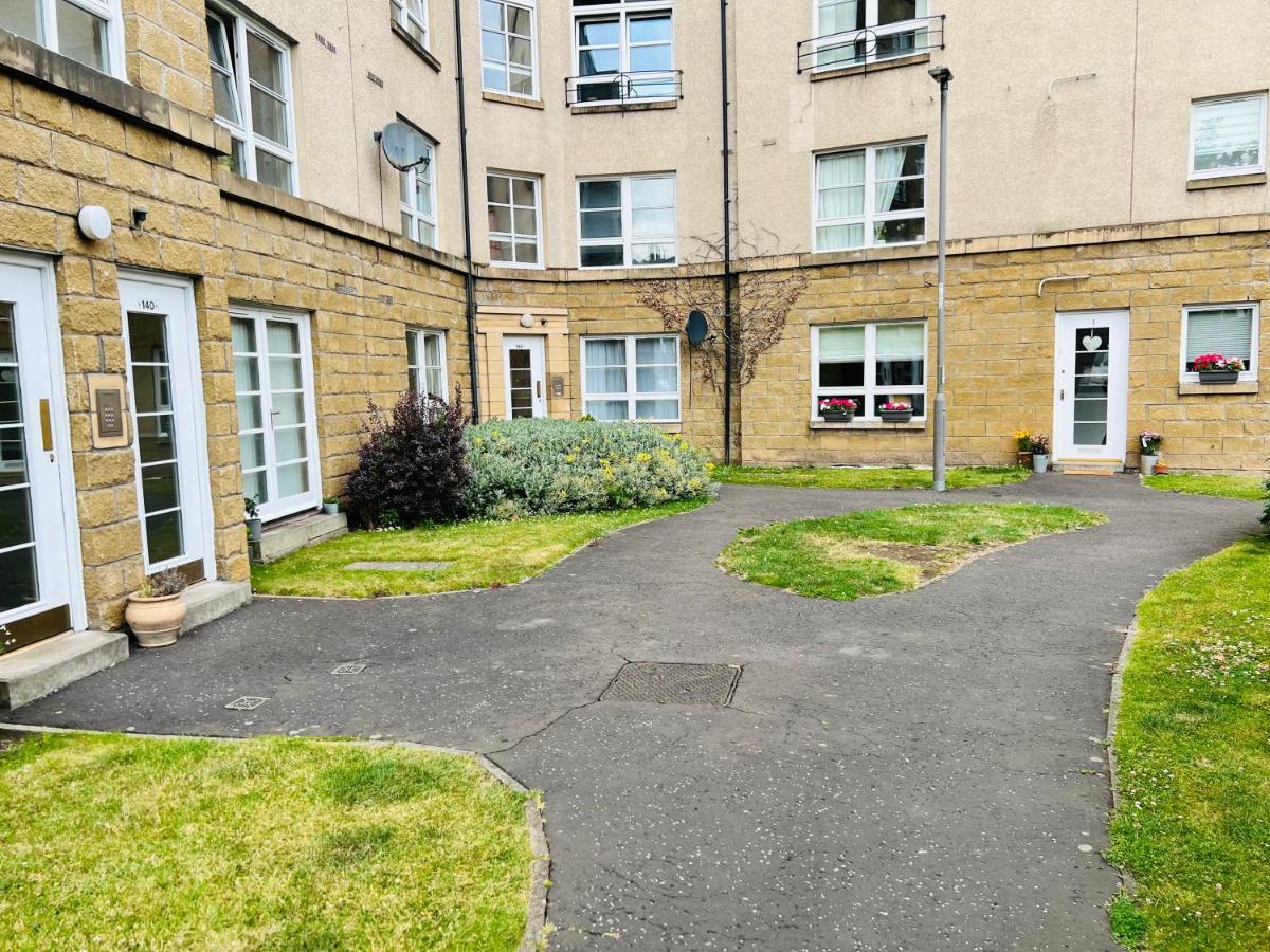 Peaceful 2 Bedroom Flat With Free Parking Edinburg Exteriör bild